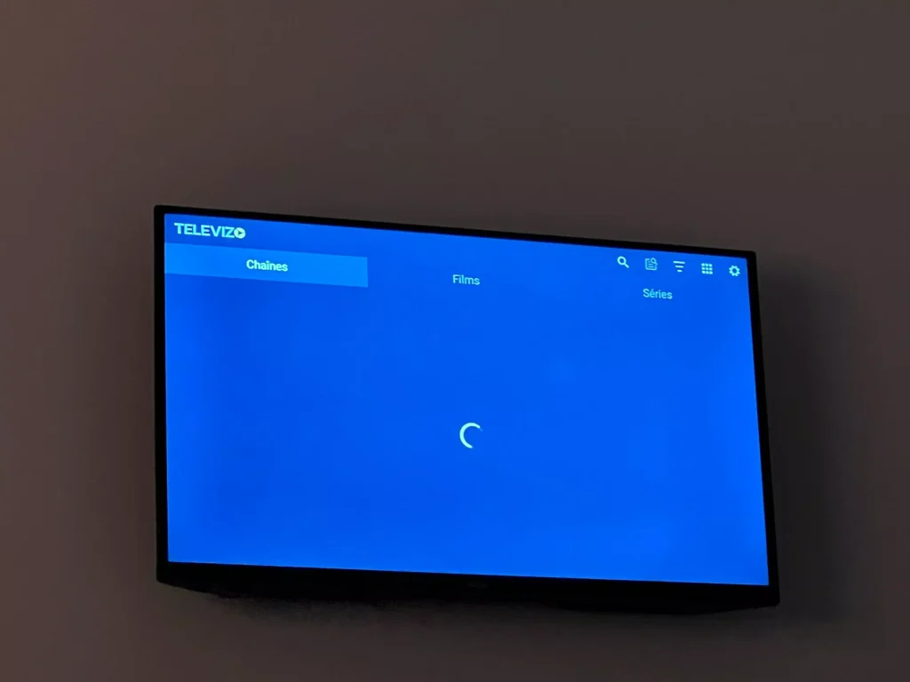 ’application IPTV Televizo charge